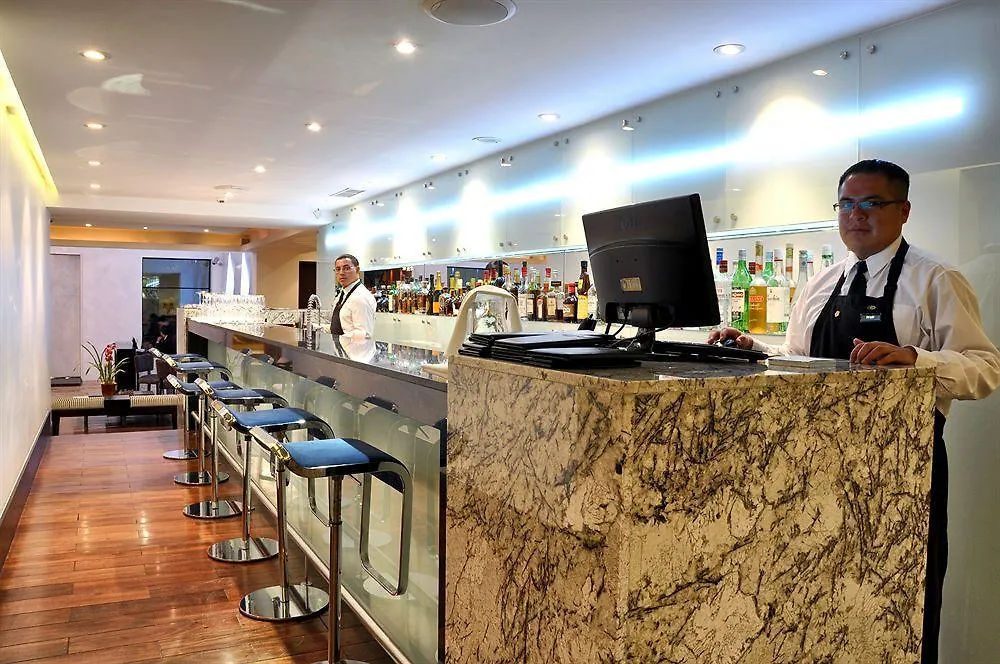 Le Parc Hotel, Beyond Stars Quito