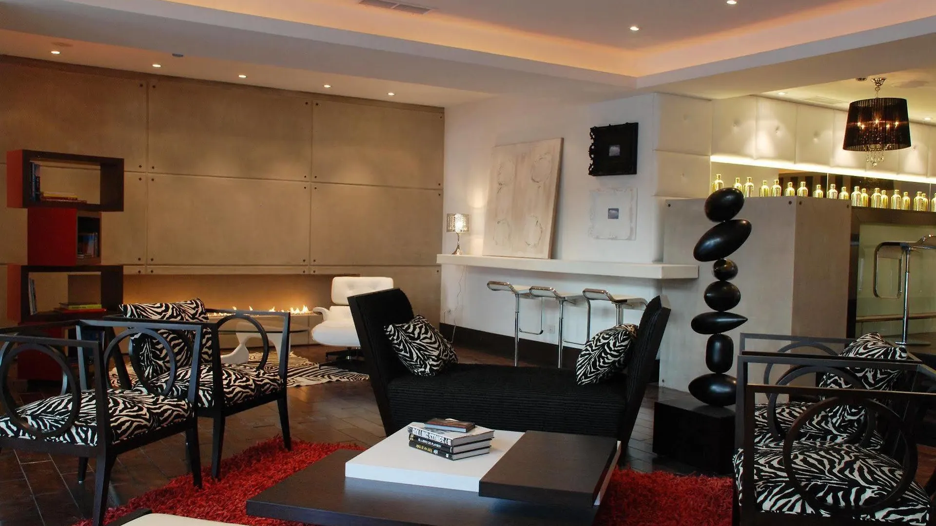 Le Parc Hotel, Beyond Stars Quito